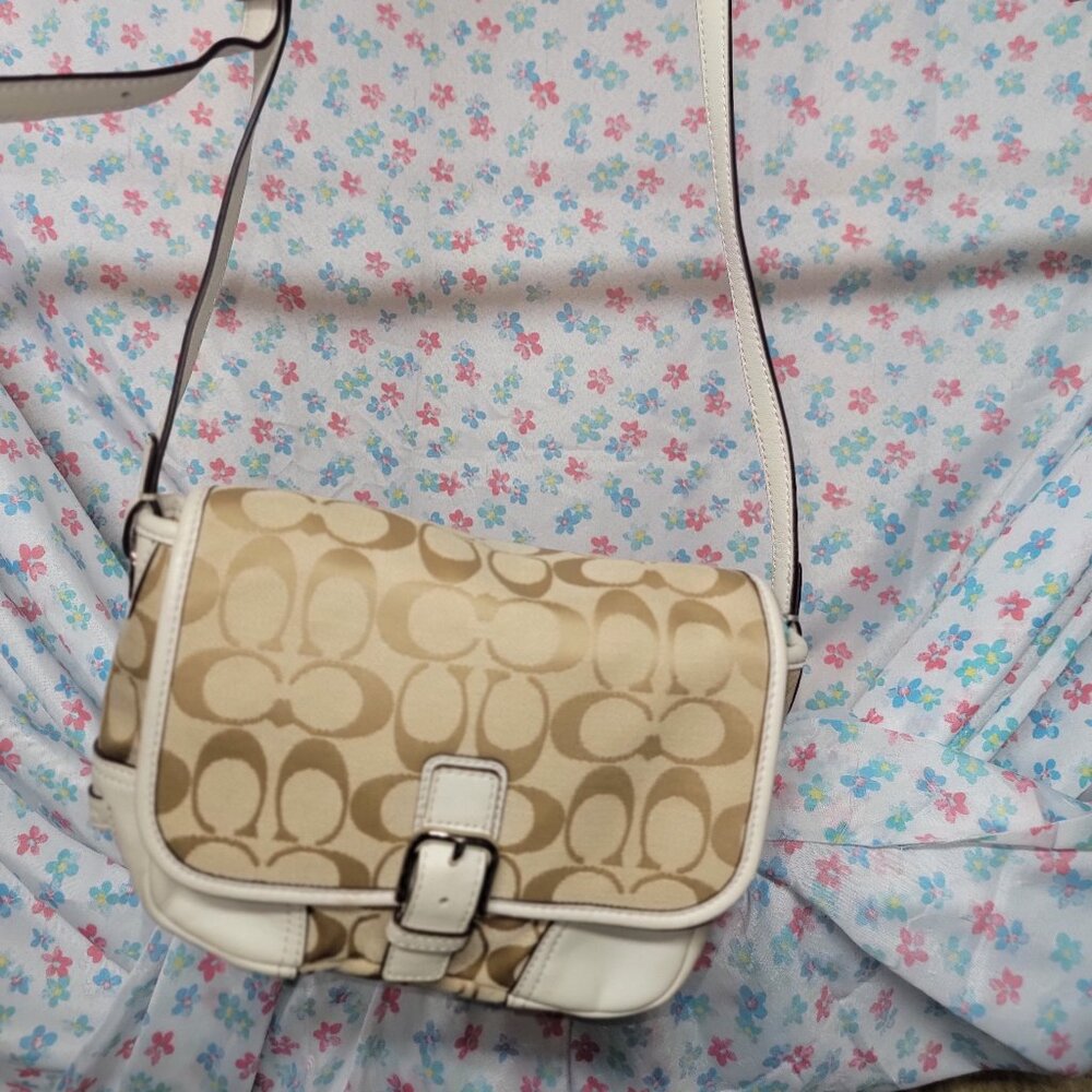 Coach Hadley Field Bag